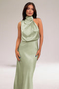 Flavia - Elegante vestido de satén con escote americano
