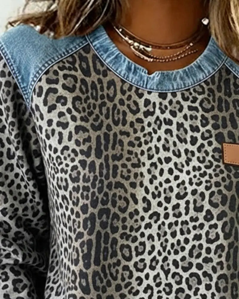 Suéter de denim patchwork con estampado de leopardo Lena