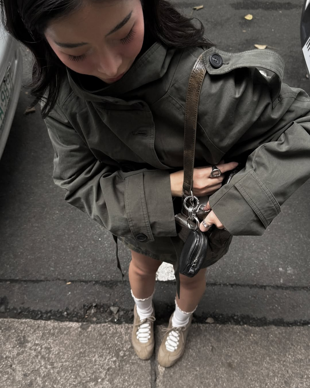 Millie – Trench corto para una elegancia otoñal sin esfuerzo
