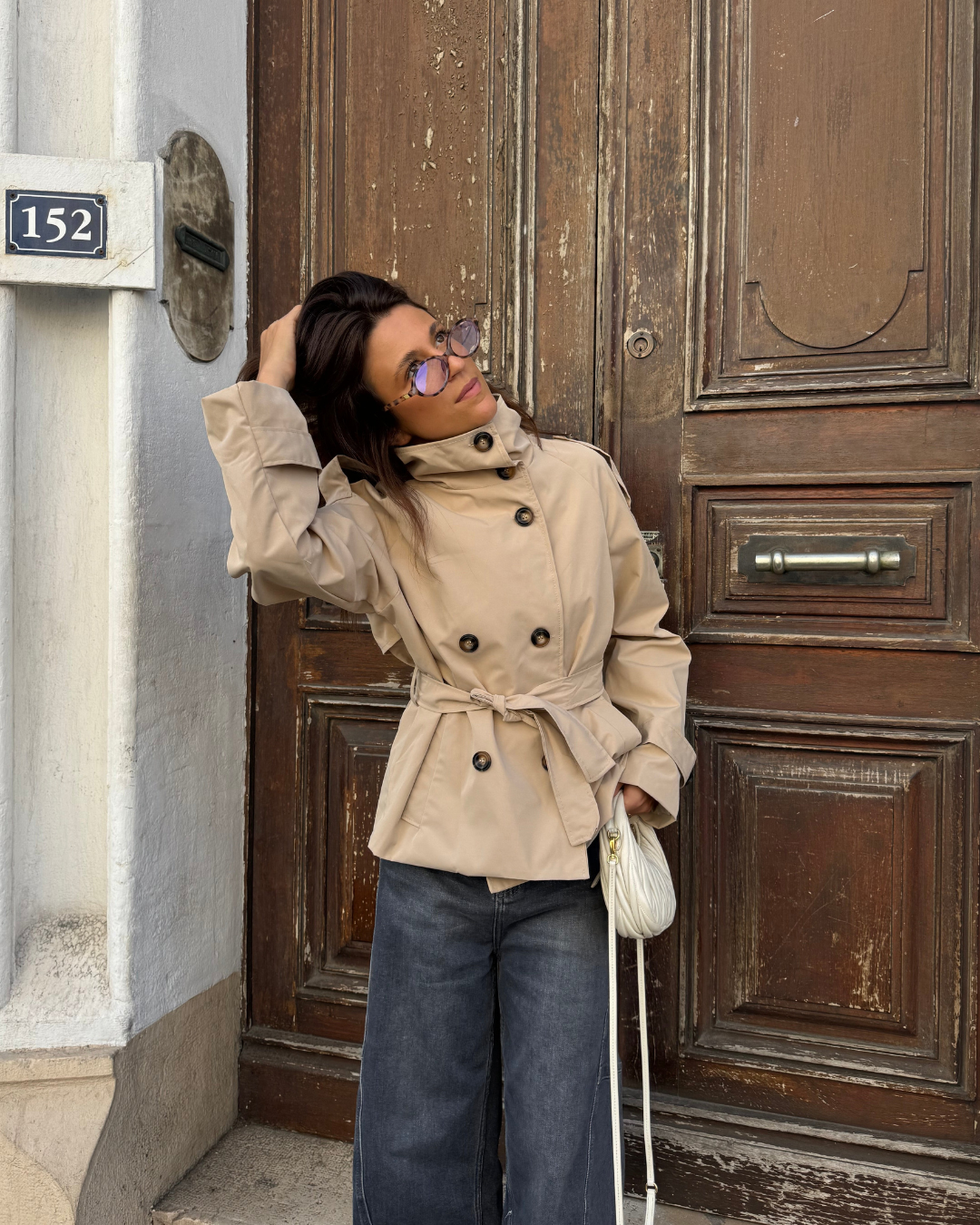 Millie – Trench corto para una elegancia otoñal sin esfuerzo