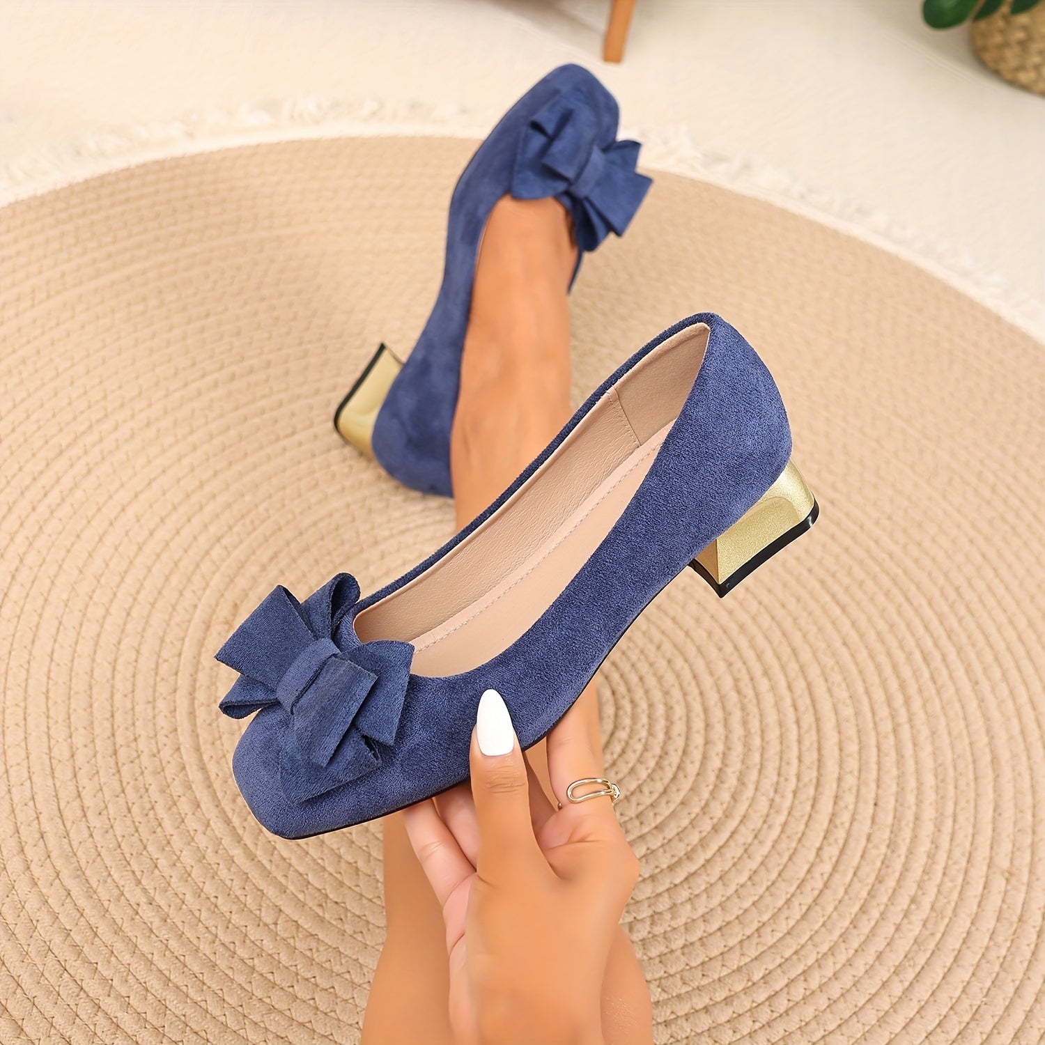 Amara – Zapato de tacón bloque con lazo