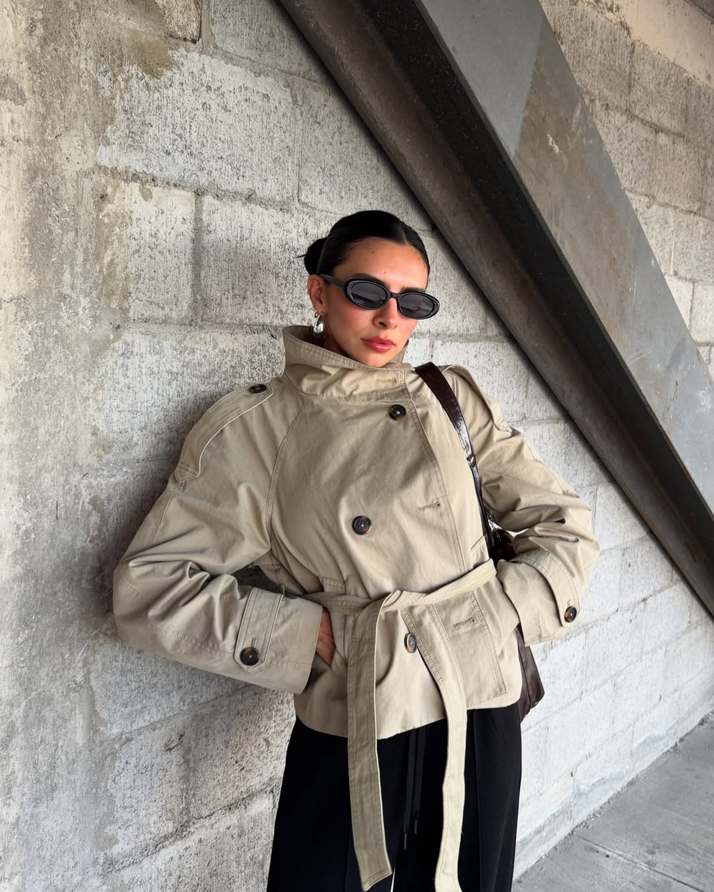 Millie – Trench corto para una elegancia otoñal sin esfuerzo