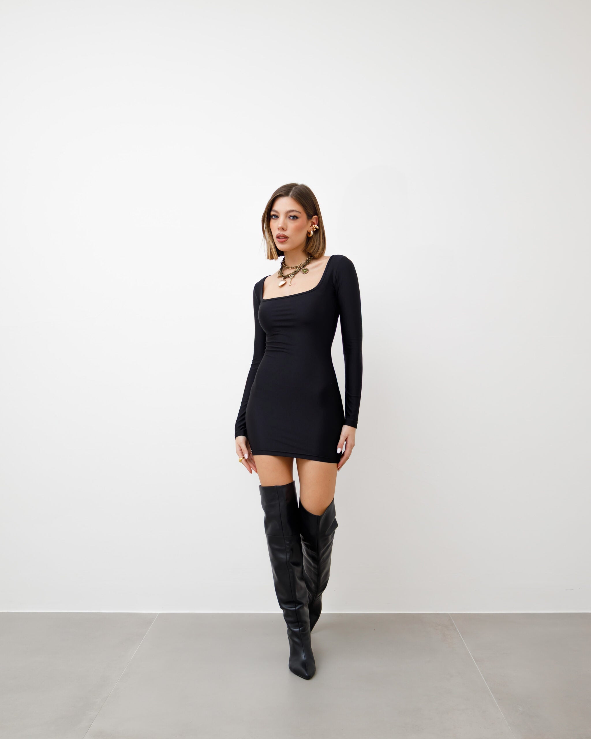 Alina – Mini vestido ajustado