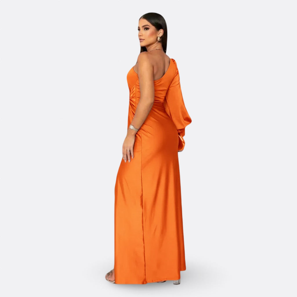 Luna | Vestido maxi elegante con diseño asimétrico