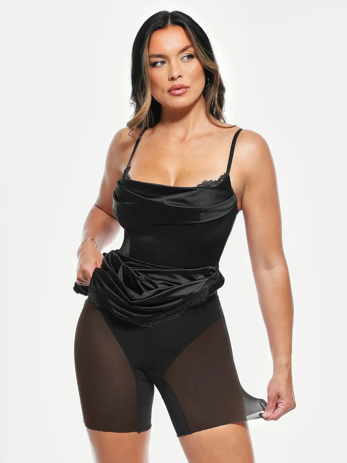 Valentina – Elegante vestido con corsé de encaje