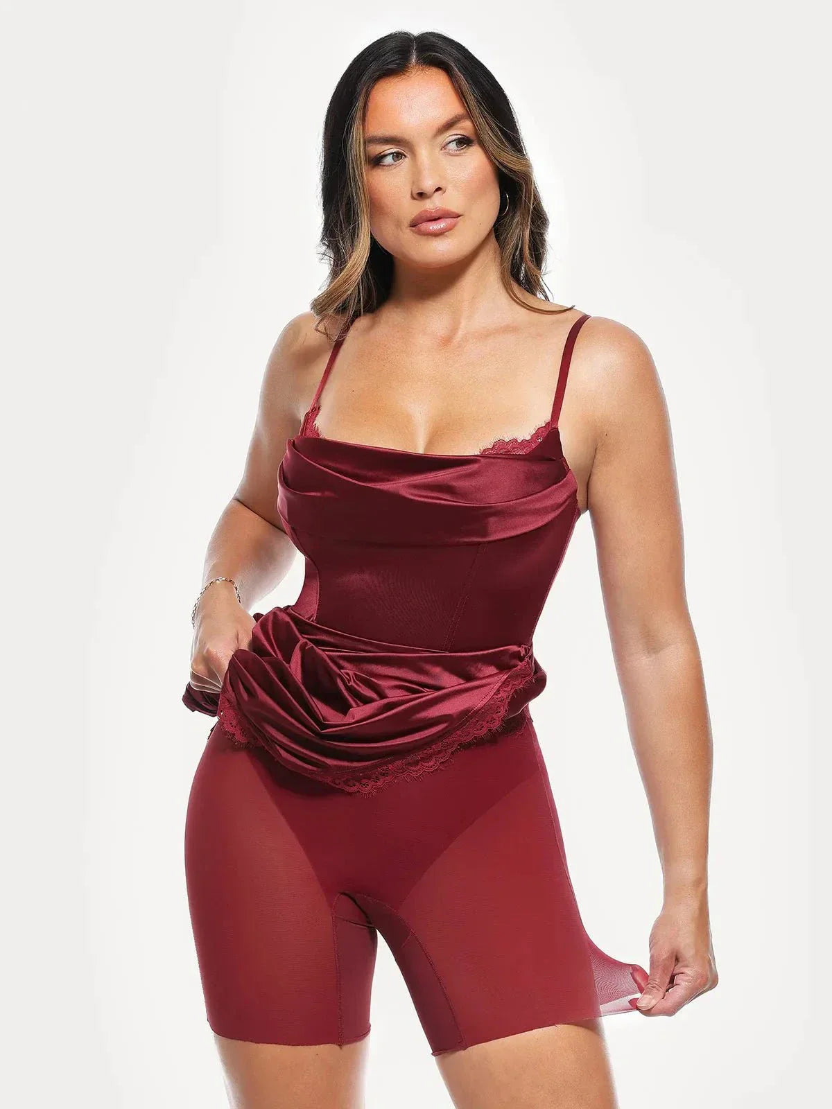 Valentina – Elegante vestido con corsé de encaje