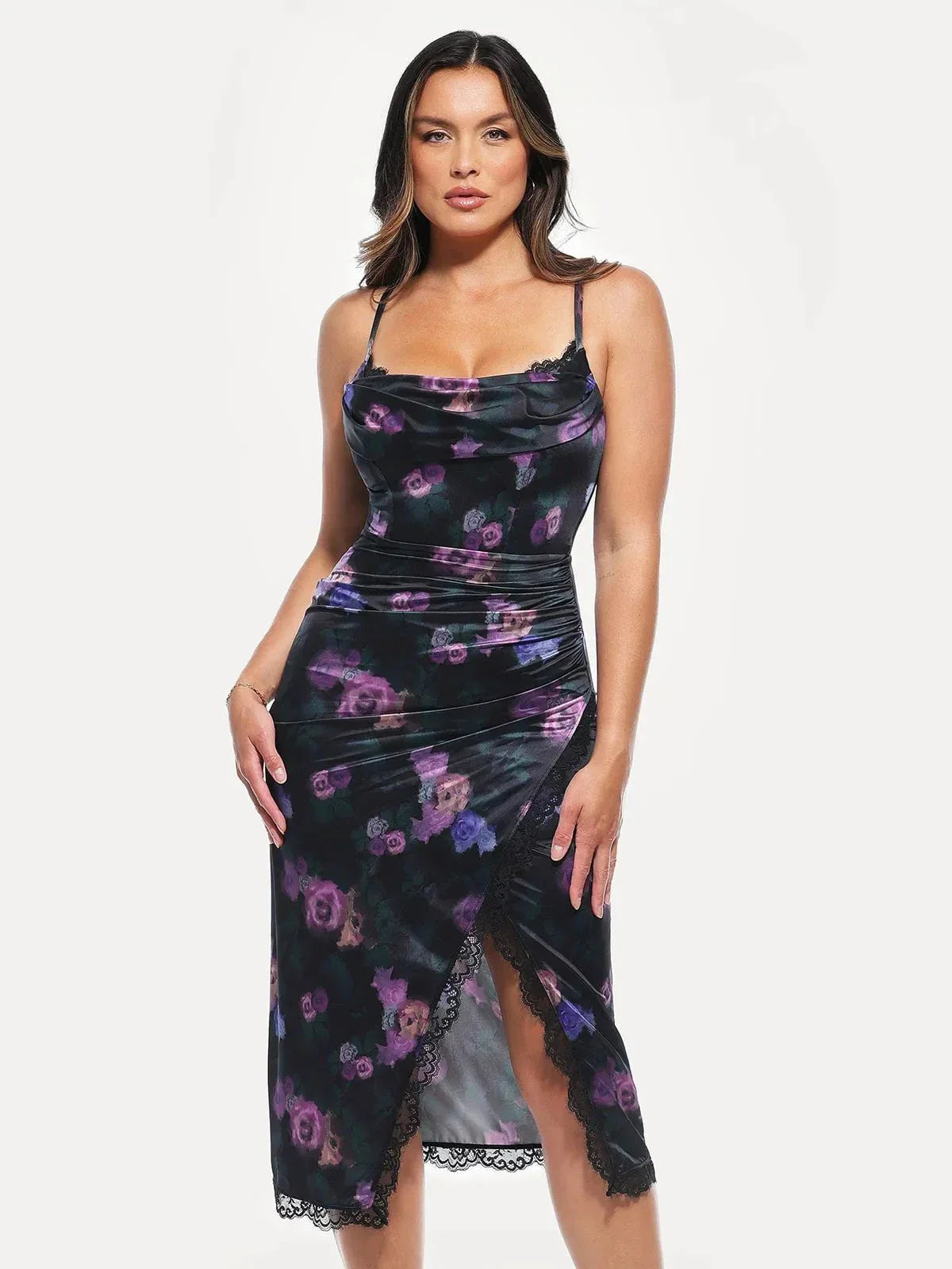 Valentina – Elegante vestido con corsé de encaje