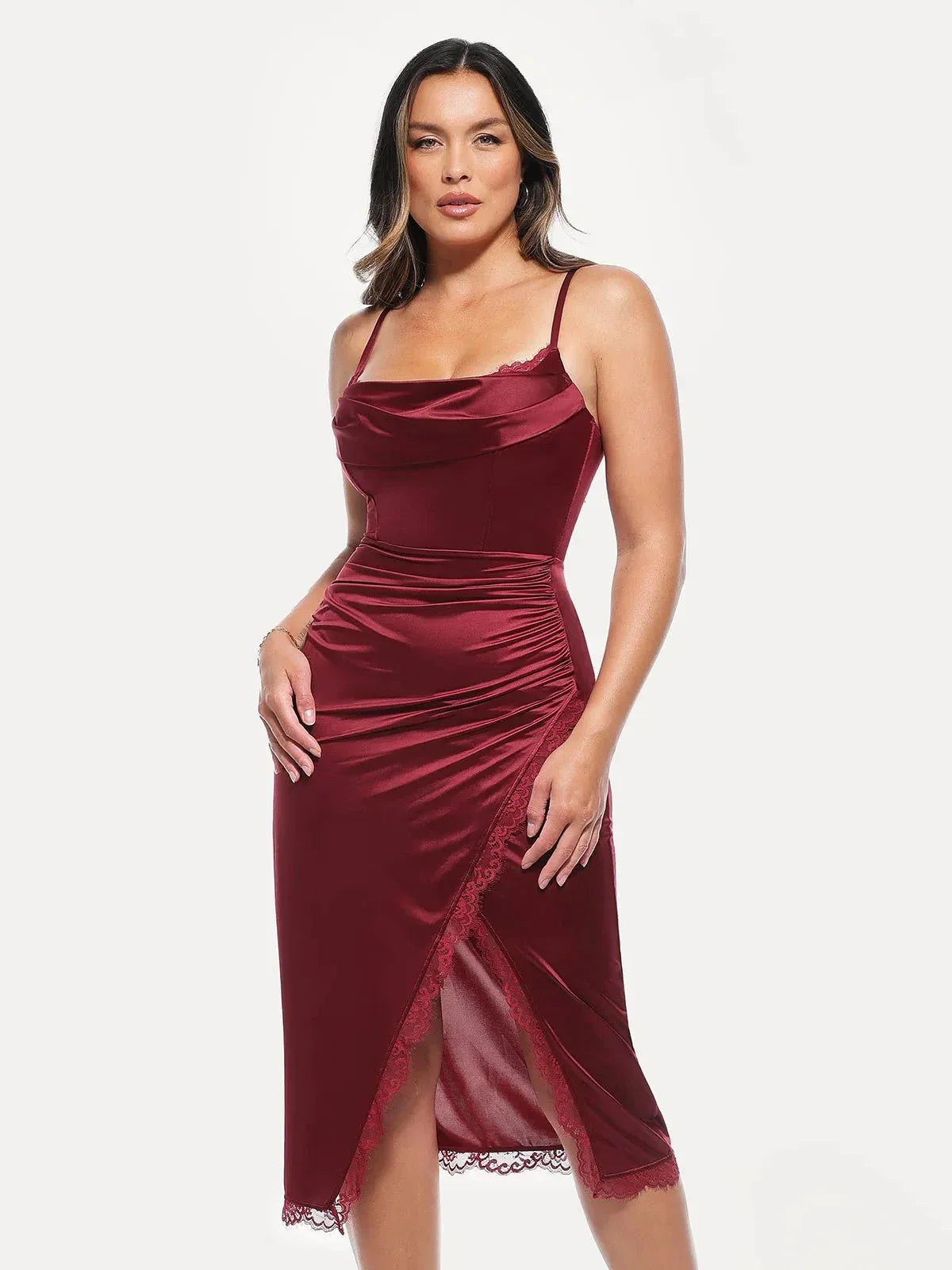 Valentina – Elegante vestido con corsé de encaje